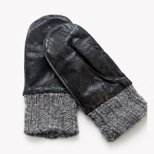 DKNY Black and Gray Mittens